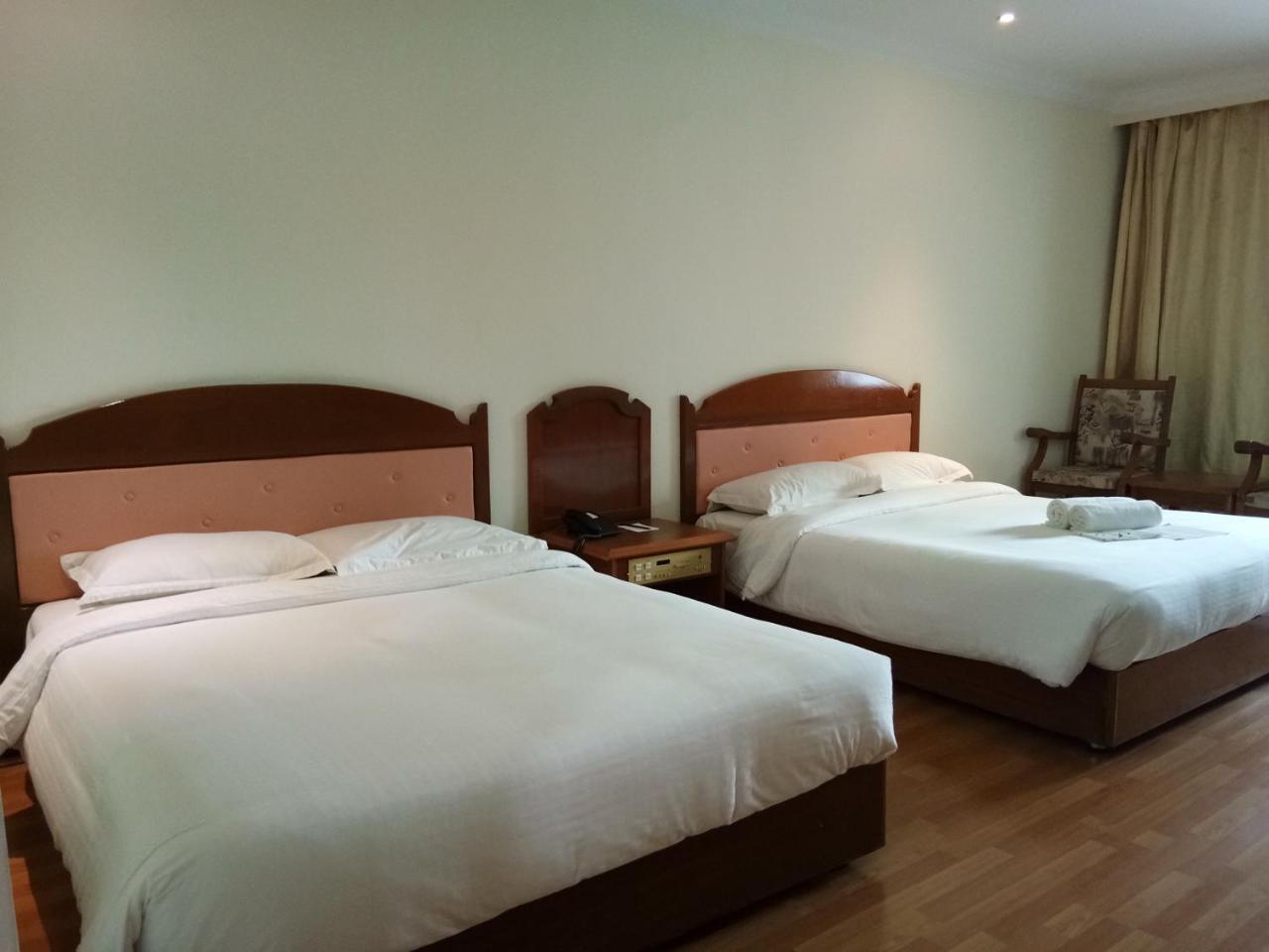 Purnama Hotel Limbang Buitenkant foto
