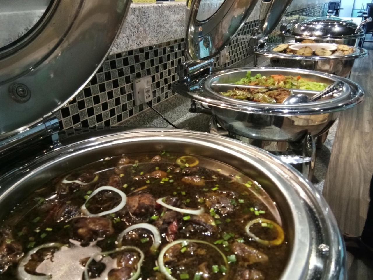 Purnama Hotel Limbang Buitenkant foto